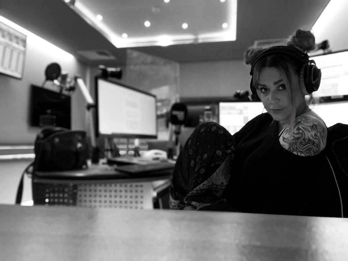 Jennie Longdon (@jennielongdon) on Twitter photo I have news! ⚡️ From this week you can hear me in a few more places Monday - Friday…
❄️ <a href="/hitsradiouk/">Hits Radio</a> Chilled Breakfast from 7am
🔥<a href="/heatradio/">Heat Radio</a> Drive from 4pm
I’m still on <a href="/ARCountry/">Absolute Radio Country</a>, and popping up across the <a href="/absoluteradio/">Absolute Radio</a> network as always.
I’m so stoked! Get me on! I have news! ⚡️ From this week you can hear me in a few more places Monday - Friday…
❄️ <a href="/hitsradiouk/">Hits Radio</a> Chilled Breakfast from 7am
🔥<a href="/heatradio/">Heat Radio</a> Drive from 4pm
I’m still on <a href="/ARCountry/">Absolute Radio Country</a>, and popping up across the <a href="/absoluteradio/">Absolute Radio</a> network as always.
I’m so stoked! Get me on!