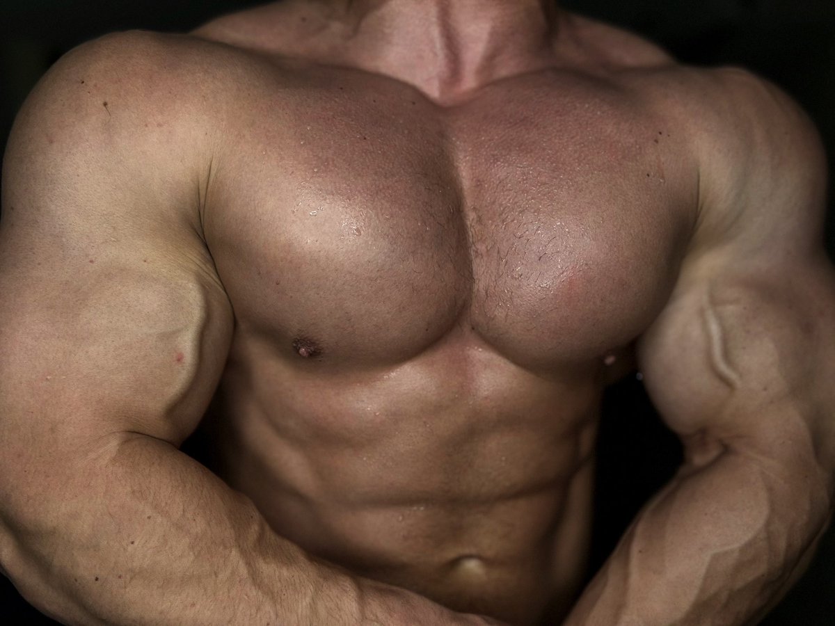 RomanMuscleGod's tweet photo. You feel my muscles ? 😈🔥🥵 https://t.co/Ne2kQuzH2a