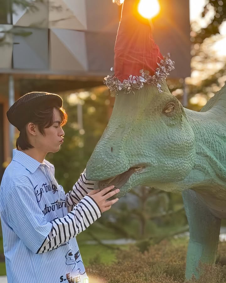 MarkGemsBrasil's tweet photo. #GemsIGUpdate 06.01.25|
Feed IG: gems.jsd 🍄🤍
#มาร์คเจ็ม #GemsLittle_ @Gems_Jsd https://t.co/V6XQ3MJS5L