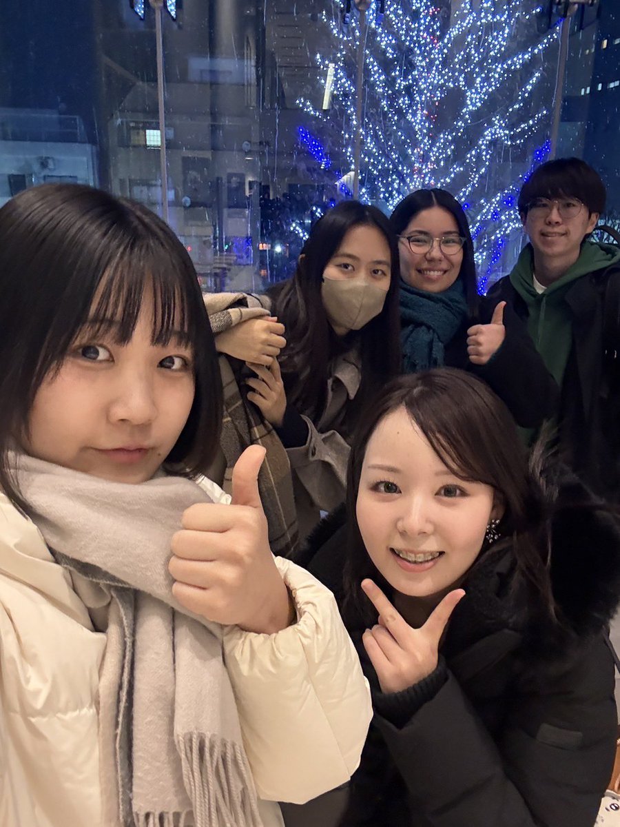 【 クインテット樹 】 さんの受賞記念コンサートに勉強しに行ってきました✨️

 5人の皆さんのアンサンブルや、音楽の設計、フレーズの歌い方、バランスなど、とても勉強になる事ばかりで、これからの合わせが楽しみです🎶

👇🏻『ラウナハト』で大活躍された亀居さんとお写真をとっていただきました😊