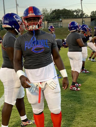 Class Of 2025 Still Looking For A Home Can Play LB,Edge,DT Gpa 3.4. Texted And Emailed Over 500 Coaches No Response. Still striving for greatness never giving up🙏🏿🙏🏿