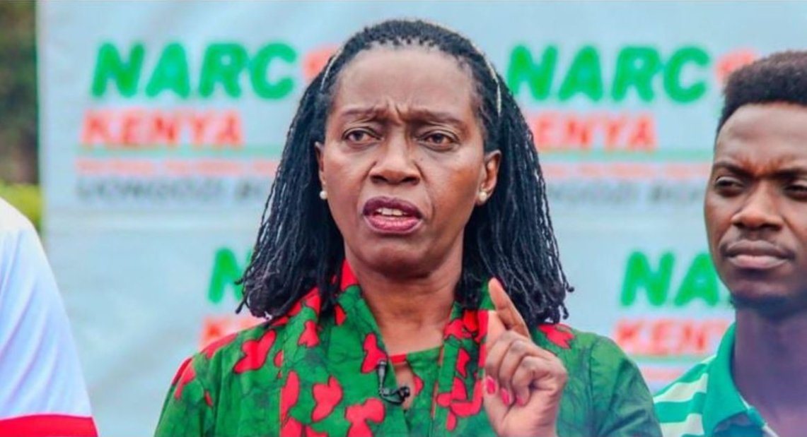 GotchaUganda's tweet image. gotchah.blog/uganda-approve… Breaking: Uganda Law Council grants Martha Karua temporary practicing certificate to defend Besigye &amp;amp; Lutale in court martial. This decision strengthens legal ties within the East African Community. #LegalVictory #EastAfricanUnity #HumanRights