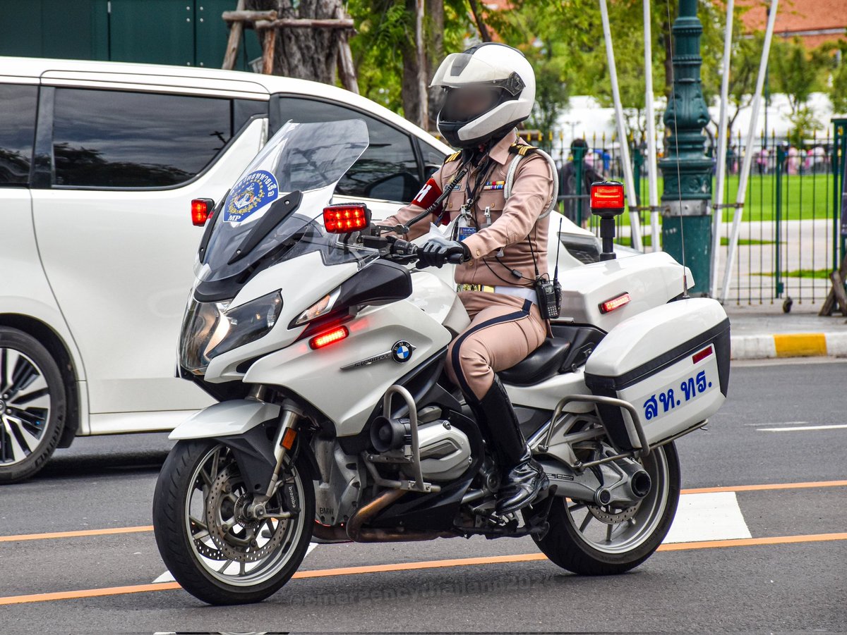EmergencyThail1's tweet photo. Thailand military police motorcycles.
-Royal Thai Armed Forces Yamaha FJR1300A.
-Royal Thai Army Honda CTX1300.
-Royal Thai Navy BMW R1200 RT.
-Royal Thai Air Force FJR 1300A.
#militarypolice #policemotorcycle #policebike https://t.co/12K57KUUOI