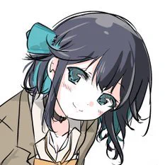 右のが立ち絵で描くには楽かもしれない…どおしよっかなぁ…もっとSD寄りにしたい気もする 