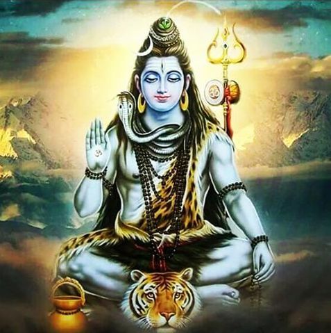 आदि है, अंत है , शिव ही अनंत है, 
समय है, काल है ,
शिव ही महाकाल है ।
जय महाकाल ...🙏🚩
शुभ संध्या दोस्तों ।