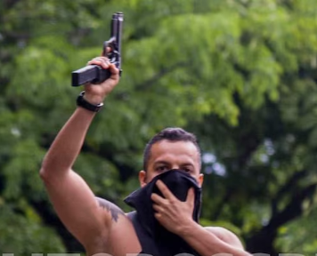 Armando46260894's tweet photo. El estallido social ocurrió en Marzo del 2021, a la fecha han pasado casi 4 años y esta es la hora en que @FiscaliaCol no ha llamado a juicio al gatillero @escobarandres90
Luz Adriana Camargo, no queremos réplicas de Barbosa, Mancera o Martínez, estamos cansados de esa corruptela https://t.co/a7STUbqylO