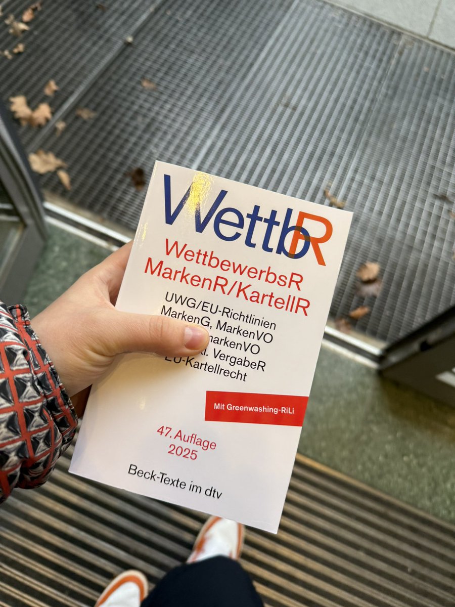 Was gibts schöneres, als wieder neue Abend Literatur zu kaufen?