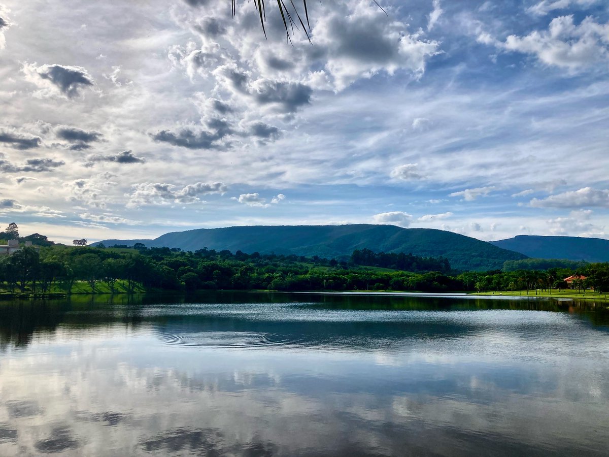 rafaelporcari's tweet image. #Segundona bonita, ao lado da #SerraDoJapi!
Que hoje seja melhor do que ontem e pior do que amanhã.
📸
#FOTOGRAFIAéNOSSOhobby
#amanhecer #morning #sky #céu #natureza #horizonte #fotografia #paisagem #landscapes #inspiração #mobgrafia #Jundiaí #XôStress #nuvens #clouds