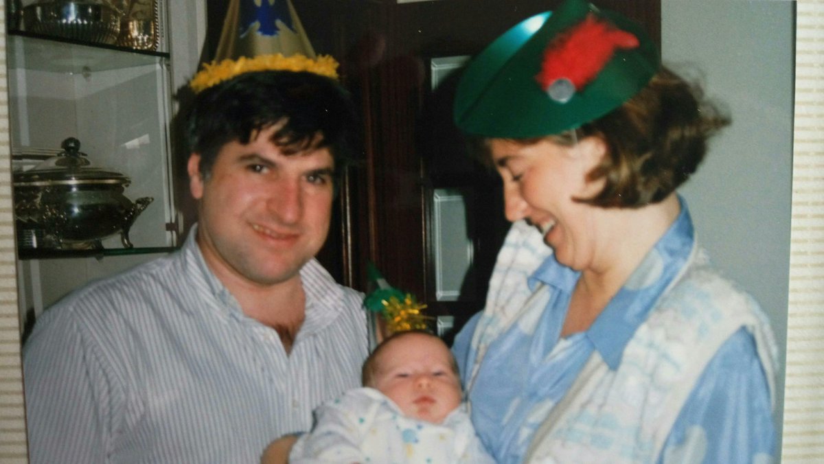 ConsuorF's tweet image. Primeras #Navidades de mi hermano Gregorio con Javier y últimas... 
Las ultimas fueron #TalDiaComoHoy #DiaDeReyes de 1994, en menos de 20 días acabaron con su vida.
#GregorioOrdóñez30A