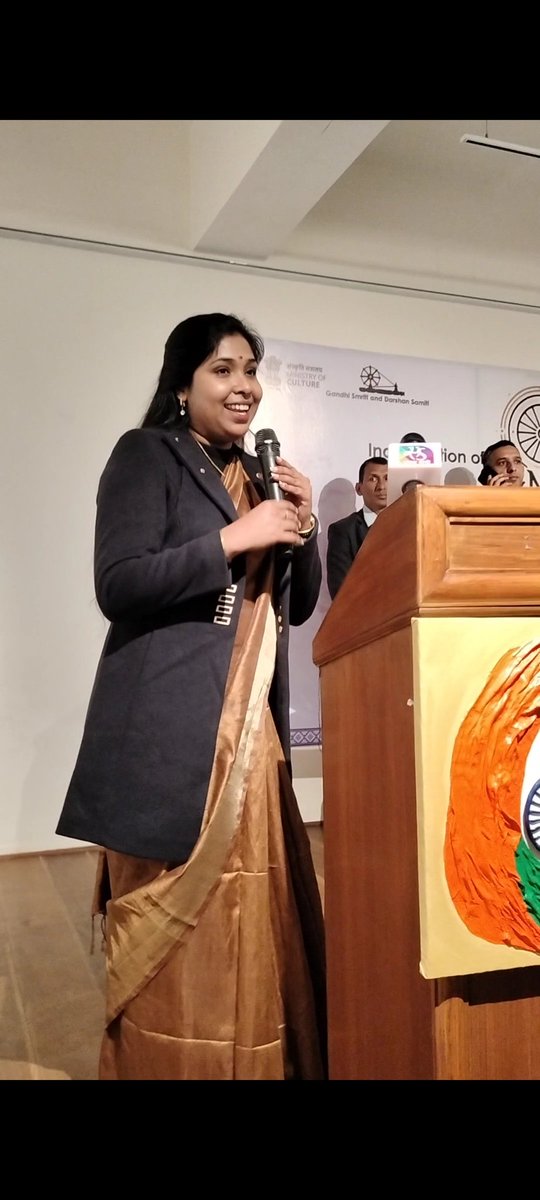 RASHMIIRAJPUT's tweet photo. Honored to represent @BBPSMV  at inauguration of Gandhi Darshan Art Gallery.
Met Hon Sh @ombirlakota  Ji, Padma Bhushan Sh. Ram Sutar Ji and incredible talents like Ms Puneet Madan &amp; Dr Urvashi Usha Grateful to my mentor &amp; Principal @vividh87 for this opportunity
@GandhiSmriti_ https://t.co/YUpUfwVad0