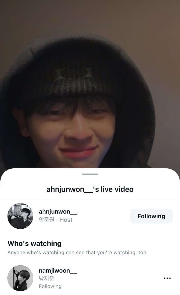 jiwoonfairy's tweet photo. “is jiwoon watching? nam jiwoon if you’re here put your hands up” 

😭😭😭😭😭😭😭😭 LMFAO https://t.co/63p0moJ6xd