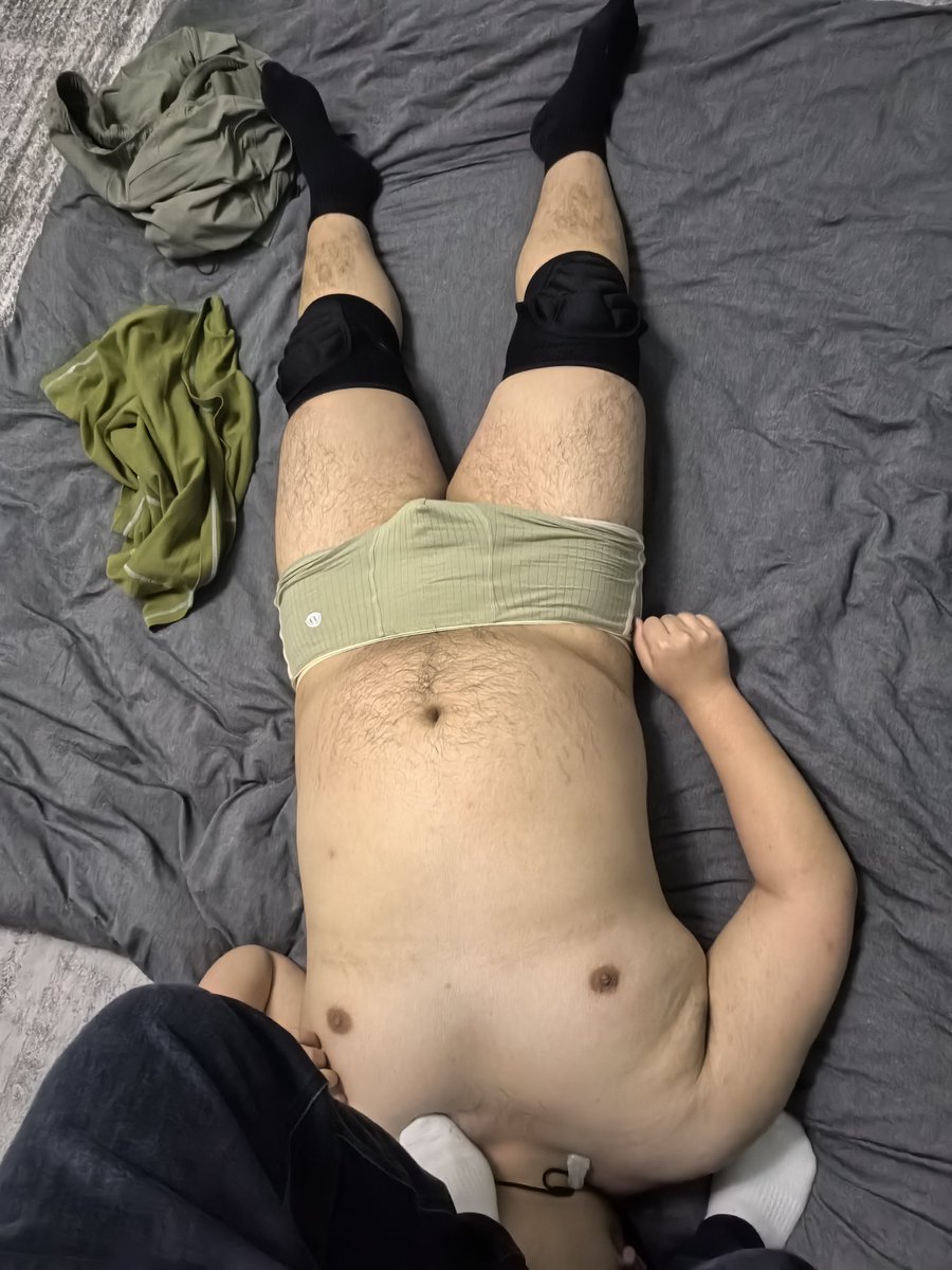 Vincentsssssss's tweet photo. 有没有狗子想被正装骑主玩弄的 https://t.co/AQK1DRSbdV
