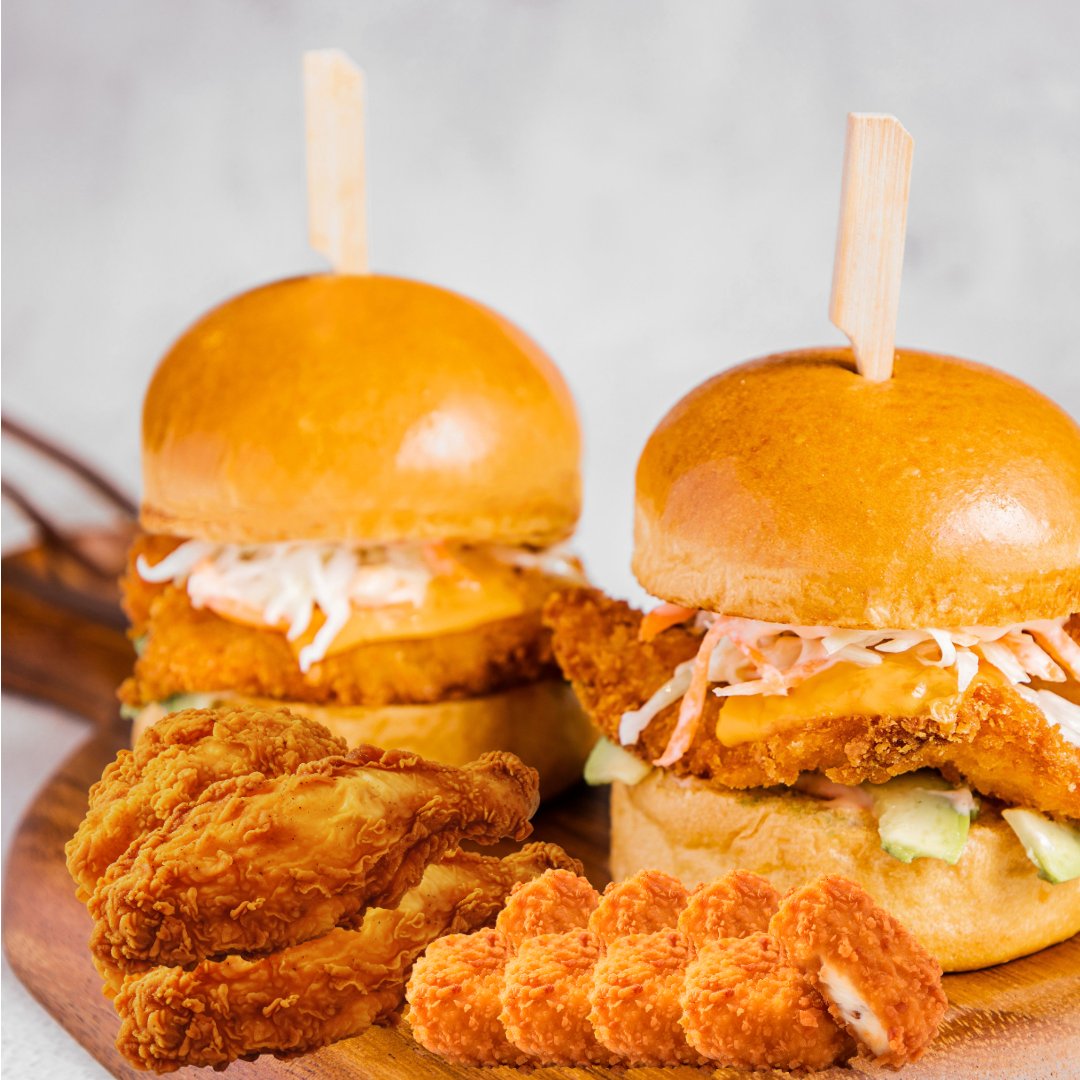FastdineUk's tweet photo. ๐ฅ Order now and enjoy up to 30% OFF!
๐ฒ Visit https://t.co/3JYMlFcHuY to grab yours today!
๐ท๏ธ #ChickenShareBox #FastDineSpecials #ComfortFoodGoals #FoodForTwo #ChickenLovers #ShareTheFlavor #UltimateFeast https://t.co/lyQbM86KGa