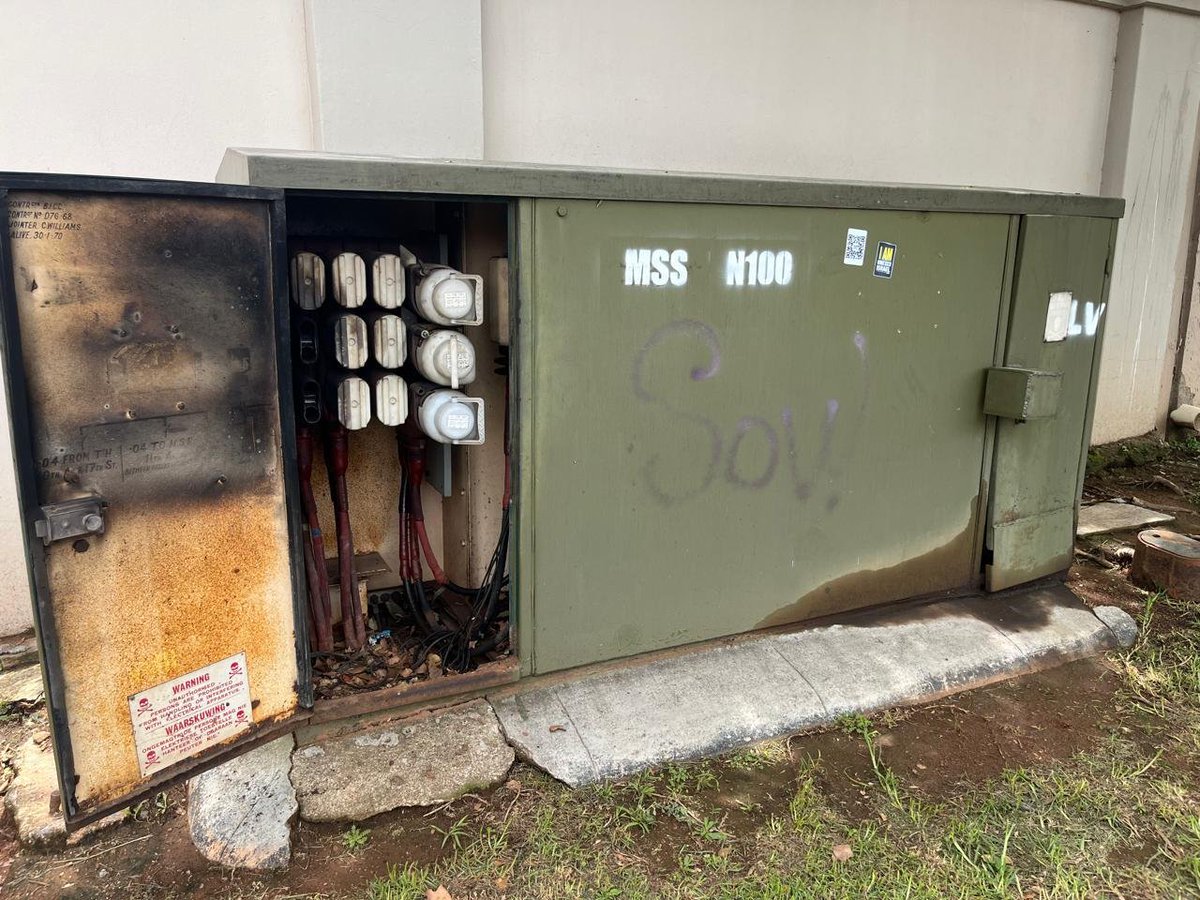 HarrisMargie's tweet photo. @Adelehart2017 @CityPowerJhb @citypowerjhb This the substation cnr Dunottar and 11th Avenue, Orange Grove. Can we have an ETR, please https://t.co/dk3FfXbBQw