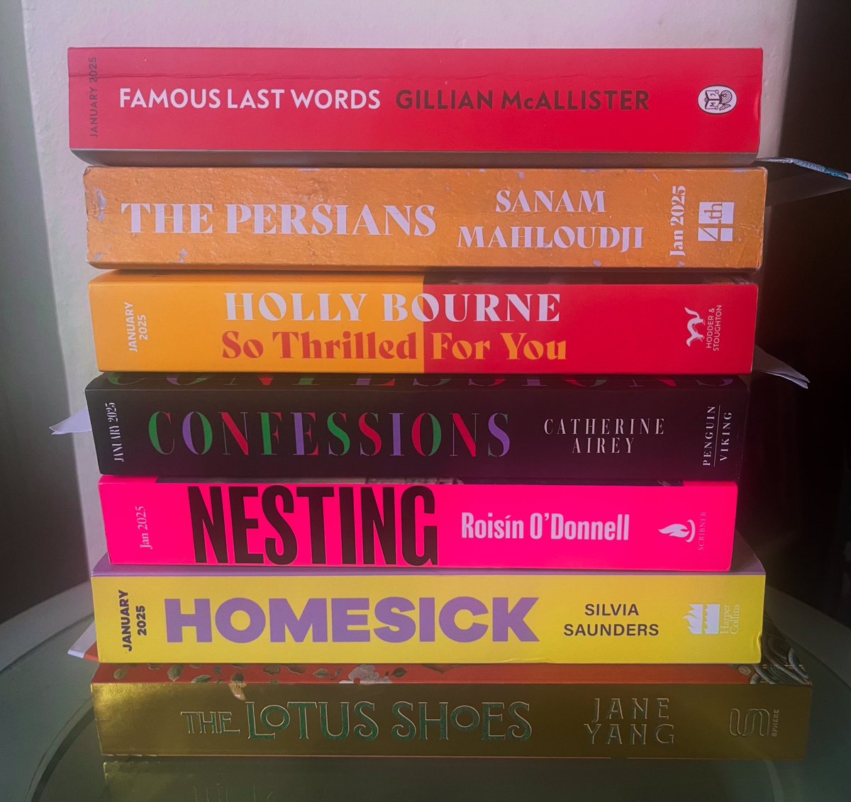 Sarra Manning (@sarramanning) on Twitter photo It’s that time of the month again! My January book reviews for <a href="/RedMagDaily/">Red Magazine</a> redonline.co.uk/entertainment/…
Featuring <a href="/holly_bourneYA/">Holly Bourne</a> <a href="/GillianMAuthor/">Gillian McAllister</a> <a href="/silvsaunders/">Silvia Saunders</a> @Roisin_ODonnell <a href="/sanam1/">Sanam Mahloudji</a> <a href="/JaneYangWriting/">JaneYang 🇭🇲 📚</a> <a href="/catherineairey/">Catherine Airey</a> It’s that time of the month again! My January book reviews for <a href="/RedMagDaily/">Red Magazine</a> redonline.co.uk/entertainment/…
Featuring <a href="/holly_bourneYA/">Holly Bourne</a> <a href="/GillianMAuthor/">Gillian McAllister</a> <a href="/silvsaunders/">Silvia Saunders</a> @Roisin_ODonnell <a href="/sanam1/">Sanam Mahloudji</a> <a href="/JaneYangWriting/">JaneYang 🇭🇲 📚</a> <a href="/catherineairey/">Catherine Airey</a>