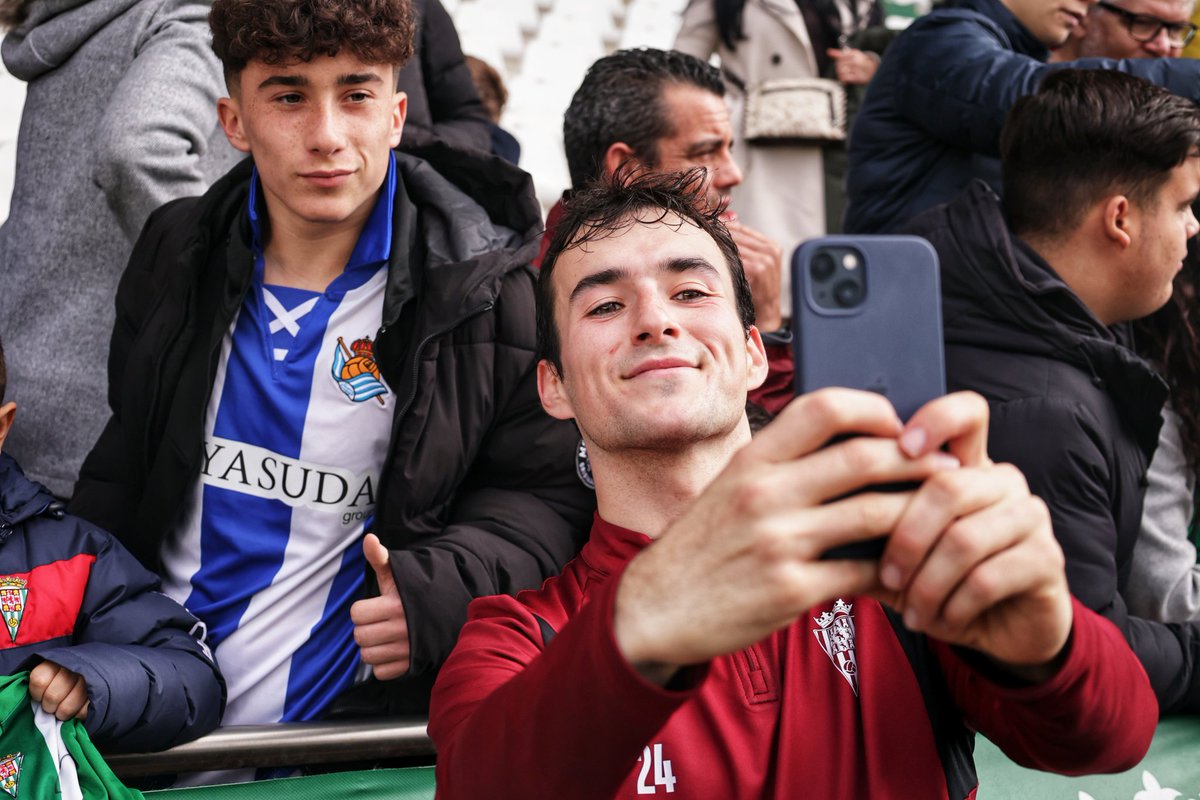 Kaixo, <a href="/RealSociedad/">Real Sociedad Fútbol</a> 👋🏻