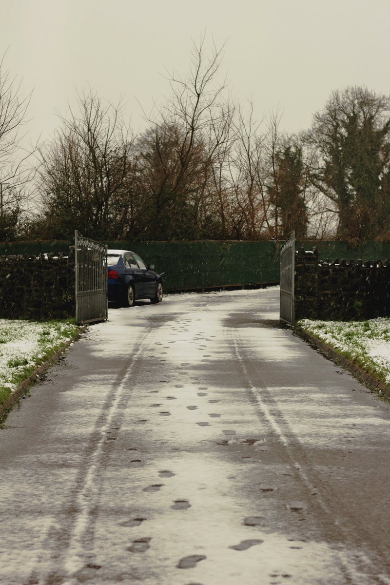 Iaoise's tweet photo. sneachta https://t.co/be1hIJgu3t