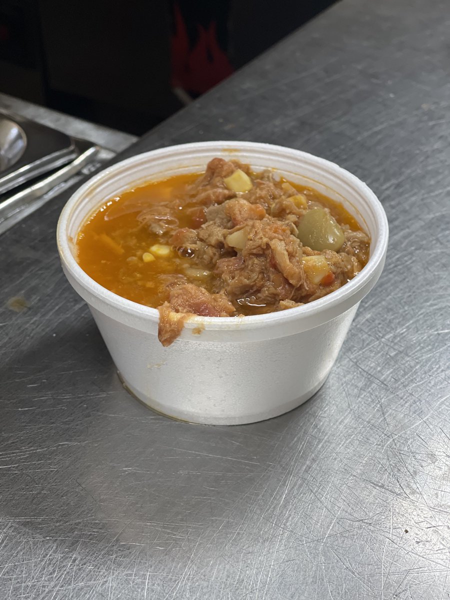 HurseyBBQ's tweet image. Cold weather got you feeling chilly? 
Warm up with a bowl or batch of Hursey's famous Brunswick Stew! 
Packed with hearty flavors, it’s comfort food at its best. 
Come see us and we'll warm you up! We got the good stuff!

#HurseysBBQ
#BrunswickStew
#ColdWeather
#NCEats
#EatLocal