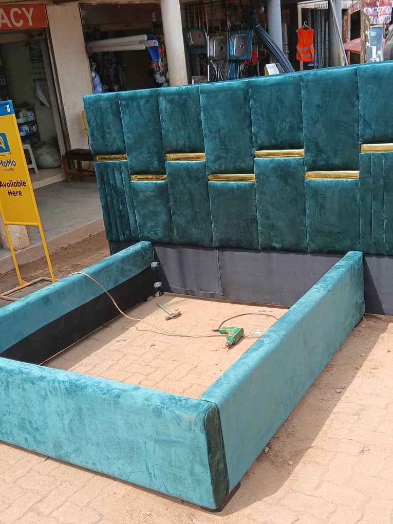 kigongoEddie's tweet photo. For all kinds of furniture and carpentry works, feel free to contact me on 0752477377 https://t.co/xWM6sQO8KY