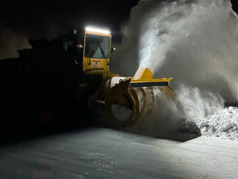 Manhattan,KS Airport tweet media