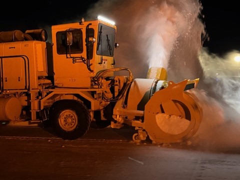 Manhattan,KS Airport tweet media