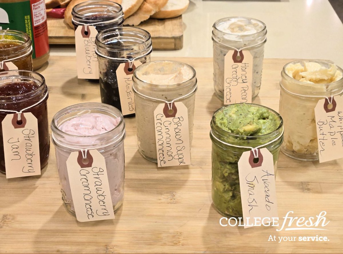 CollegeFreshays's tweet photo. Monday mornings need homemade jams, jellies, and spreads. 😍🥯🍞🍓🫐🍋🍯

Alpha Omicron Pi Fraternity at the University of Tennessee, Knoxville💚

#atyourservice #chef #fresh #breakfast #collegelife #foodservice #cooking #baking #sorority #fraternity https://t.co/hdZigByQ29