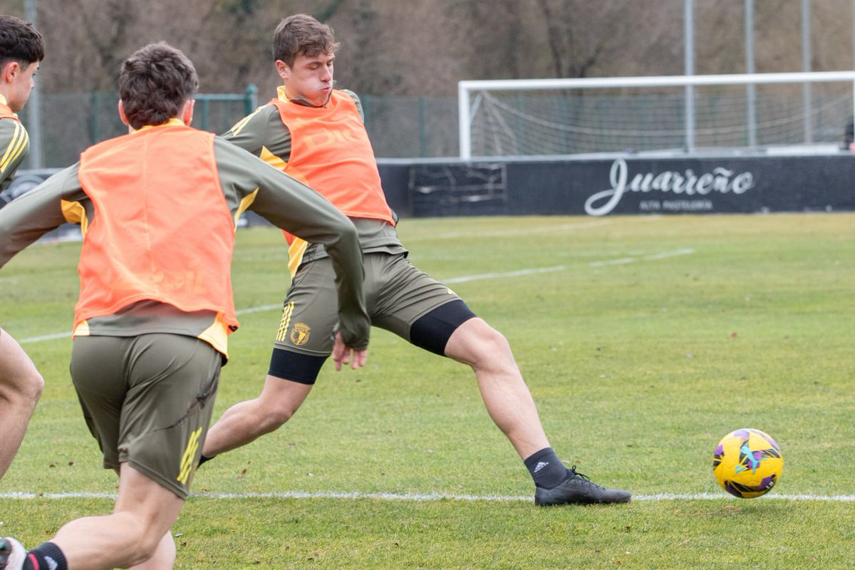 Burgos_CF's tweet photo. ⚽💪 #NonStop

#TodaMiVida https://t.co/MB66BYGk9D