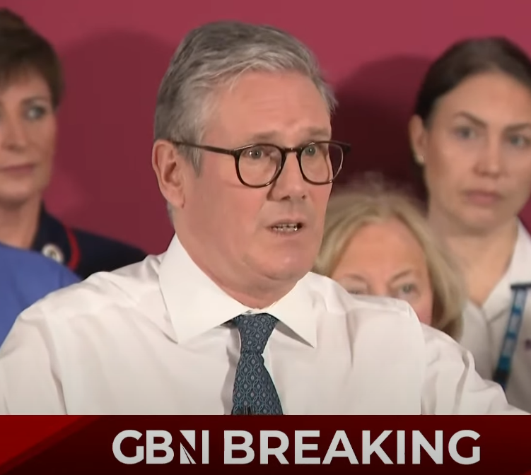 LeeHarris's tweet photo. I can't believe what I've just watched.

In a single press conference, Keir Starmer called anyone angry about grooming gangs 'far-right'—and defended Jess Phillips for blocking a national inquiry.

This man is not fit to be Prime Minister. 
He's an absolute disgrace. https://t.co/sRHERQhwqu