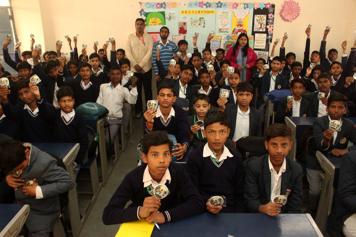 DelhiJalBoard's tweet image. !!Join Hands to Protect and Preserve the Yamuna!!
DJB &amp;amp; partner NGO @GDSS_1998, organized &apos;Yamuna Ki Pathshala&apos; at G.B.S.S, Nithari, Delhi. The initiative aimed to spread awareness among children about the importance of Yamuna conservation.

#DjbOnMissionMode #DJB4U #YAP_3