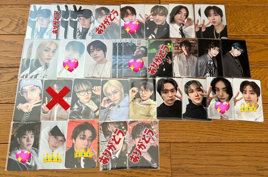 dalsom9_'s tweet photo. @hima_____0 初めまして、検索より失礼いたします。
当方画像1枚目のものを所持しておりますが、お写真お借りしまして2枚目👑＞💖と交換可能なものはございますでしょうか？郵送を希望しております。ご検討いただけましたら幸いです🙇‍♀️ https://t.co/ecshL2itel