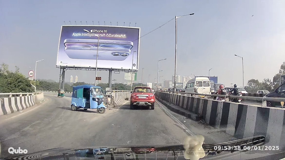 NyTyne's tweet photo. @Acpnorthtrps  motorists have started using Hebbal ramp from Bhadrappa layout /ORR putting life’s at risk and causing confusions on top of flyover. It’s increasing now a days with autos and two wheelers making it regular practice. https://t.co/wut5gMhCN8