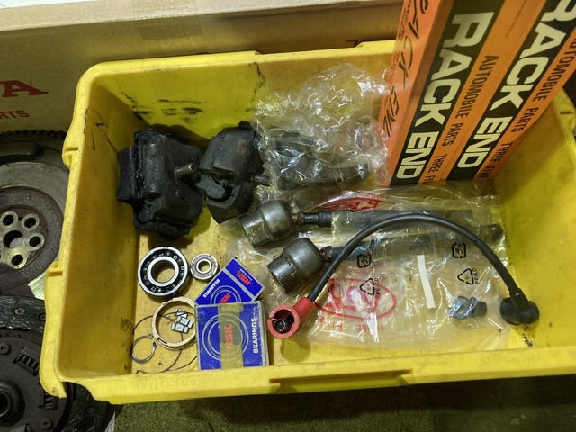 CALRACING298168's tweet photo. CA72ツインカムRSミッションO/H、ロワアーム、ラックエンド、サスペンションブッシュ・シフトカラー交換etc…
トー・タイロッドエンド左右ネジ山・ハンドル中立・ウインカーキャンセル左右調整etc…
#マイティボーイ
#マー坊
#SS40 https://t.co/shUQOyRgTB