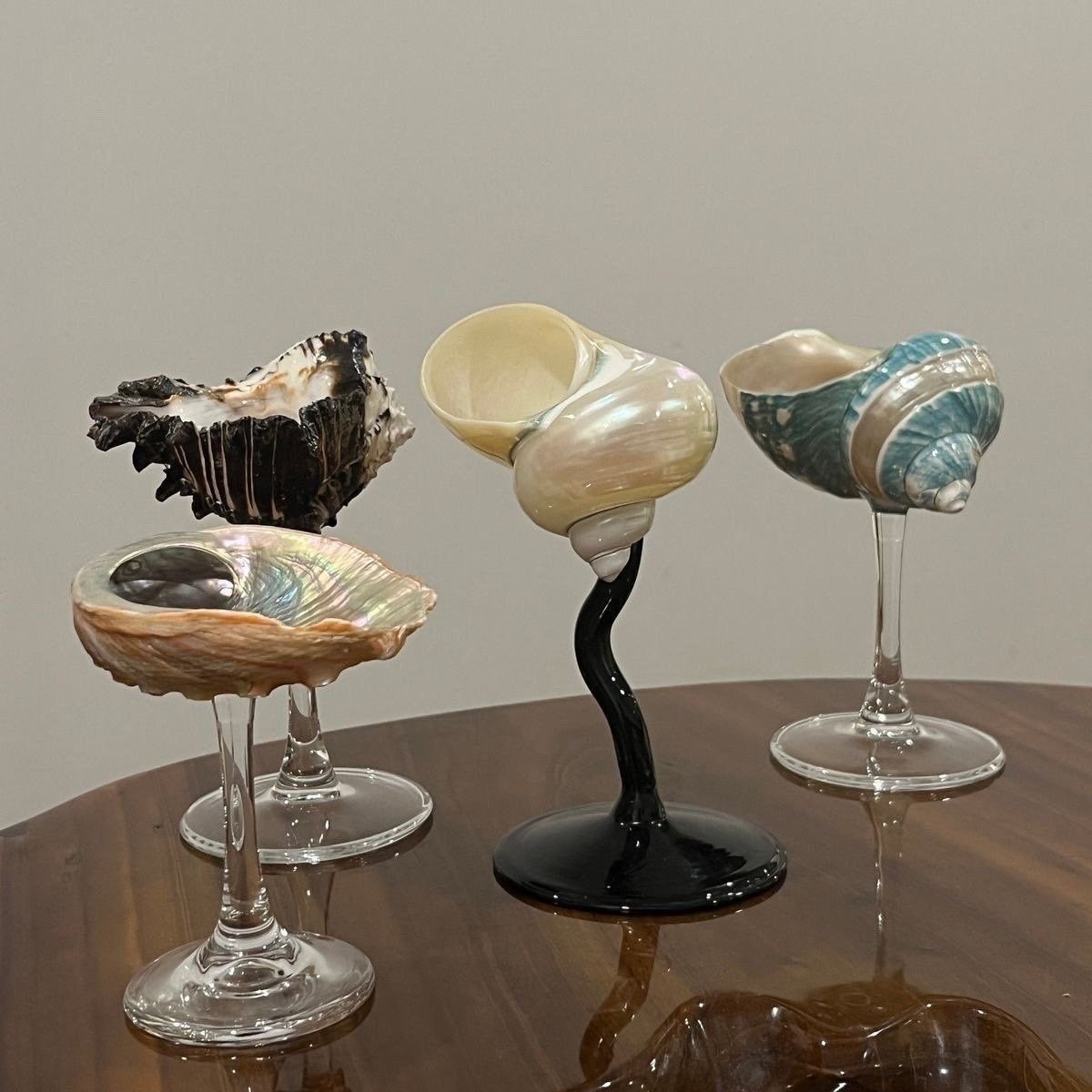 prettiestavenue's tweet photo. conch shell wine glass https://t.co/CbIHHwG7u1