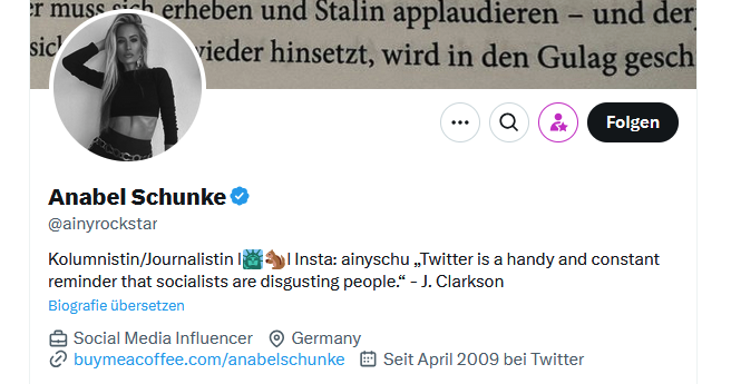ElektronischerM's tweet photo. Diese Trulla soll sich selbst einen Kaffee kaufen. https://t.co/qWkQiWFpo1