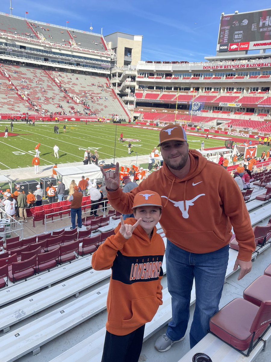 CoreyGeorge1's tweet photo. @LoewyLawFirm @TexasFootball Bringing my kiddo to his first SEC game this yea! @LoewyLawFirm https://t.co/S6YyPH5WWR