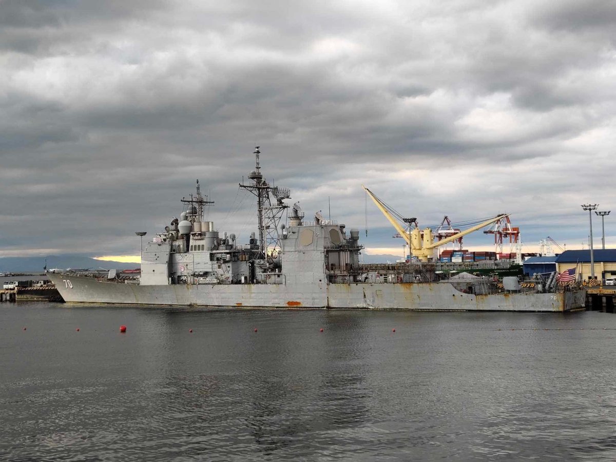 WarshipCam's tweet photo. USS Lake Erie (CG 70) Ticonderoga-class guided missile cruiser in Manila, Philippines - January 6, 2025 #usslakeerie #cg70
SRC: FB- MaxDefense Philippines https://t.co/VwtfytxCLG