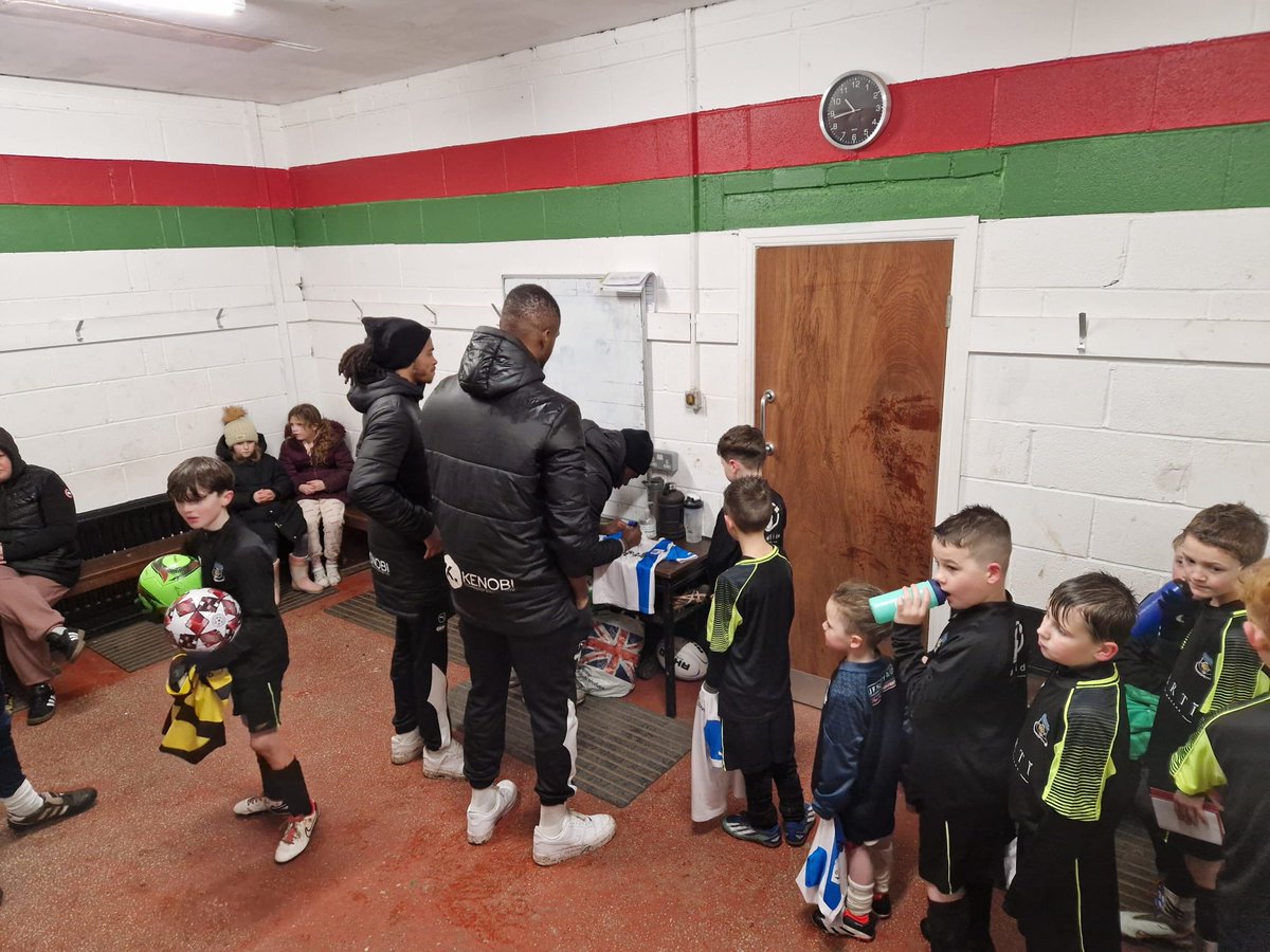 On Friday, we visited Furness Cavaliers Under 9s' training session with Emile Acquah, Junior Tiensia, and Neo Eccleston. ⚽️

The lads got stuck in with the session as they gave the kids some tips on their technique, while they also stayed for a Q&amp;A at the end. 🏃‍♂️

#WeAreBarrow