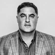 TommyTu94121120's tweet image. DO NOT trust this 'person'. I think he is paid opposition with more faces than a town clock. Or @AnaKasparian the duo who shafted their 5million viewers then were left with zero viewers after #ForceTheVote betrayal. @jimmy_dore was ALWAYS the top panellist and they smeared him.