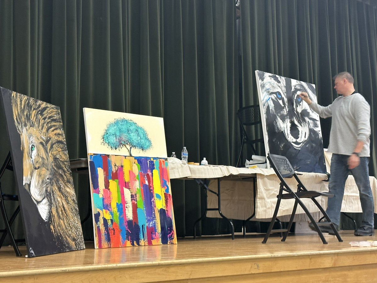 CometCurriculum's tweet photo. Starting 2025 with positivity and inspiration!  Thank you Sam Glenn! @theattitudeguy @Comet_Connect @TheCometSuper https://t.co/jZyzceXUQt