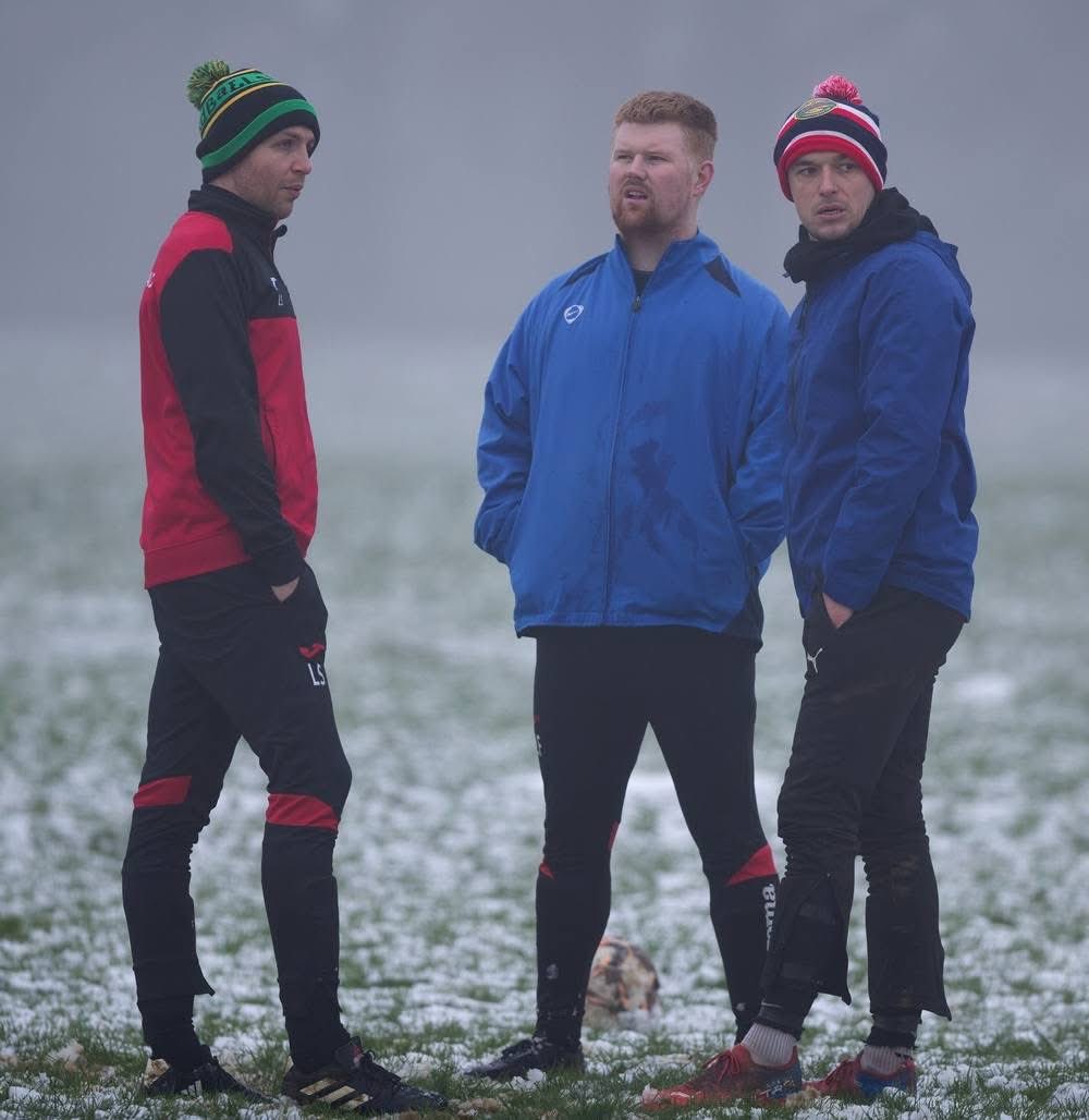 Queens Head FC (@queenshead_fc) on Twitter photo What’s going through our heads here you reckon? #UTH What’s going through our heads here you reckon? #UTH