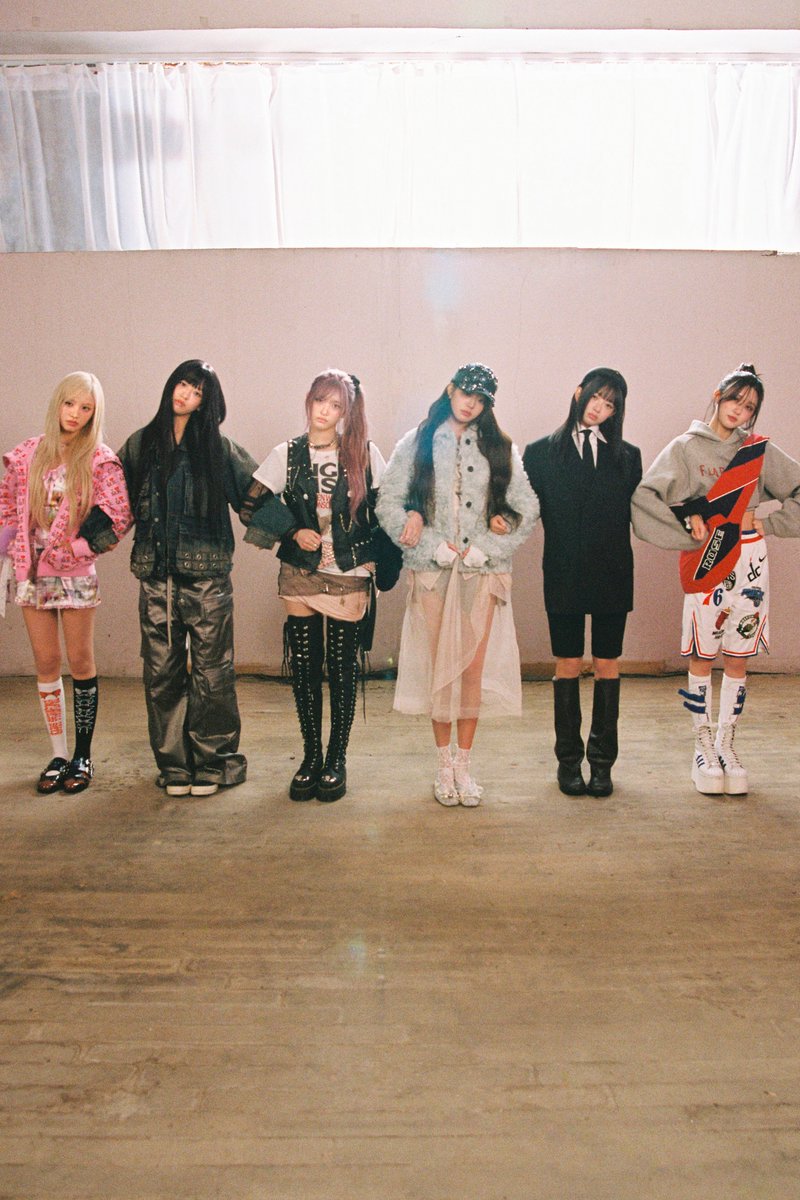 IVEstarship's tweet photo. IVE
THE 3rd EP
< 𝐼𝑉𝐸 𝐸𝑀𝑃𝐴𝑇𝐻𝑌 >

'EMPATHY!' Trailer Photo
'IVE'

'REBEL HEART' RELEASE
2025.01.13 MON 6PM (KST)

ALBUM RELEASE
2025.02.03 MON

#IVE #아이브
#IVE_EMPATHY
#REBELHEART #IVE_REBELHEART https://t.co/RTbCAkLyCe