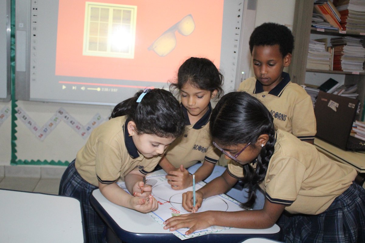 AcornsRwanda's tweet image. Back from festive season break and ready to conquer the classroom! 💪🌟 Our G2 students are diving into their science project assignments with energy, courage, and curiosity. The adventure of learning never stops! 🚀 #BackToSchool #ScienceStars #