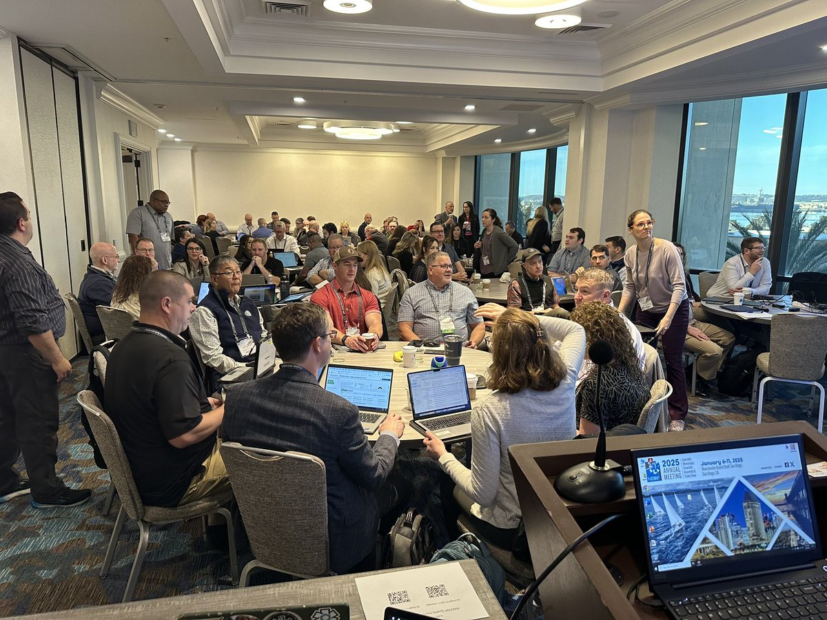 FirstWatch® tweet media