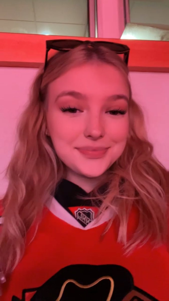 🖤❤️🤍 #Blackhawks