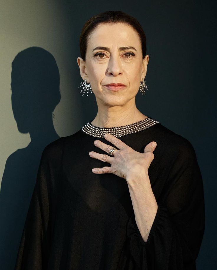 JacqueMoraes_es's tweet photo. Parabéns, Fernanda Torres! 

Primeira brasileira premiada com o Globo de Ouro de Melhor Atriz em Filme de Drama, pela sua brilhante atuação em "Ainda Estou Aqui". 

Uma vitória que representa o talento feminino e a força do cinema nacional! https://t.co/vRIAaClG7P