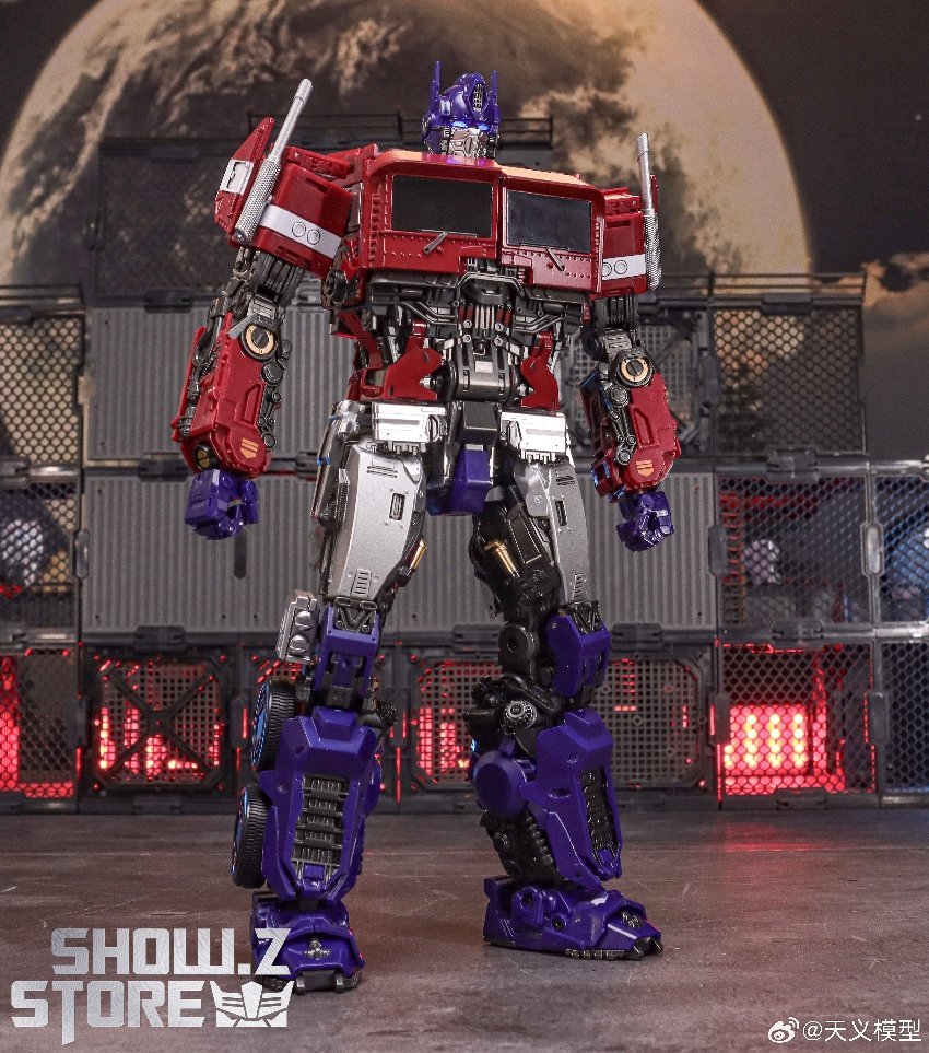 ShowZStore's tweet photo. [Coming Soon] Tianyi Model DM01 Optimus Prime
Material: ABS, Die-cast
Height: 30cm / 11.81"
$69.99 Free Shipping
--------
👇links👇 
https://t.co/LhH4OL8zD0

＃TianyiModel ＃DM01 ＃OptimusPrime ＃OP 
＃actionfigure ＃transformer ＃modelkit ＃showzstore ＃Showzdailyreport https://t.co/9Nr4b2Hj2P