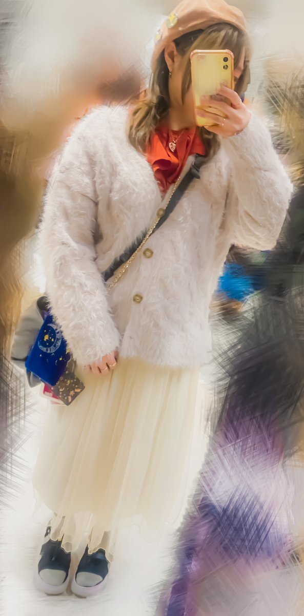 写真展ひとときでお会いし、缶バッジを買ってくださったなちゅらぎさん！被写体もされているようです！早速つけてくれて嬉しい限り✌️
オタトークで盛り上がり、なんとカレスコも知っててびっくり！画家の幸温望もカレスコしうもよろしくお願いいたします！