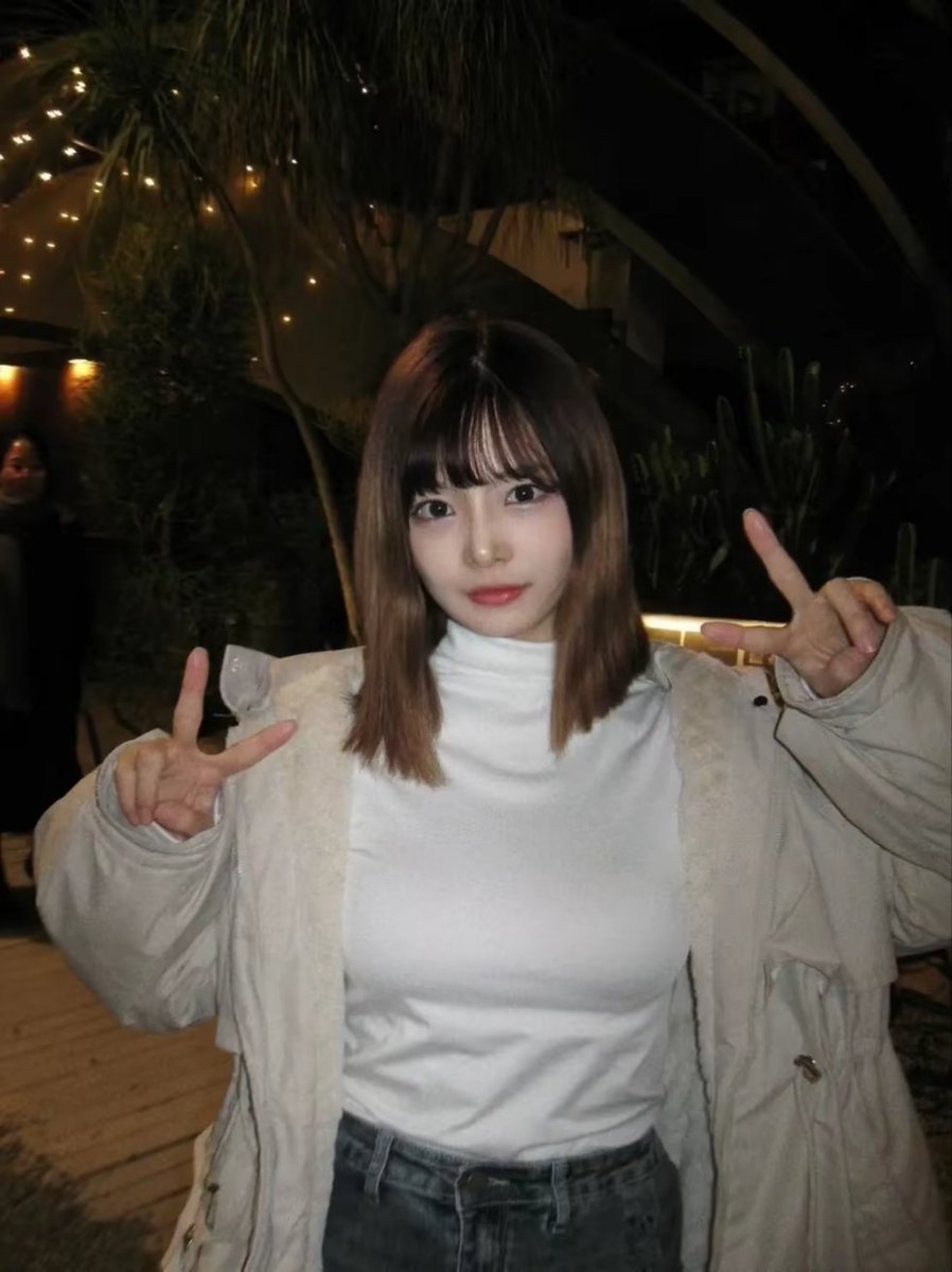 to_my_hee's tweet photo. ⟨AFTER CHIME - YEHEE UPDATE⟩
(20250106)
#YEHEE & #AFTERCHIME
— Happy New Year ✨
🔗: https://t.co/TjNa930ETa
🔗: https://t.co/znwujnhBqB https://t.co/tmIXQNxH6E