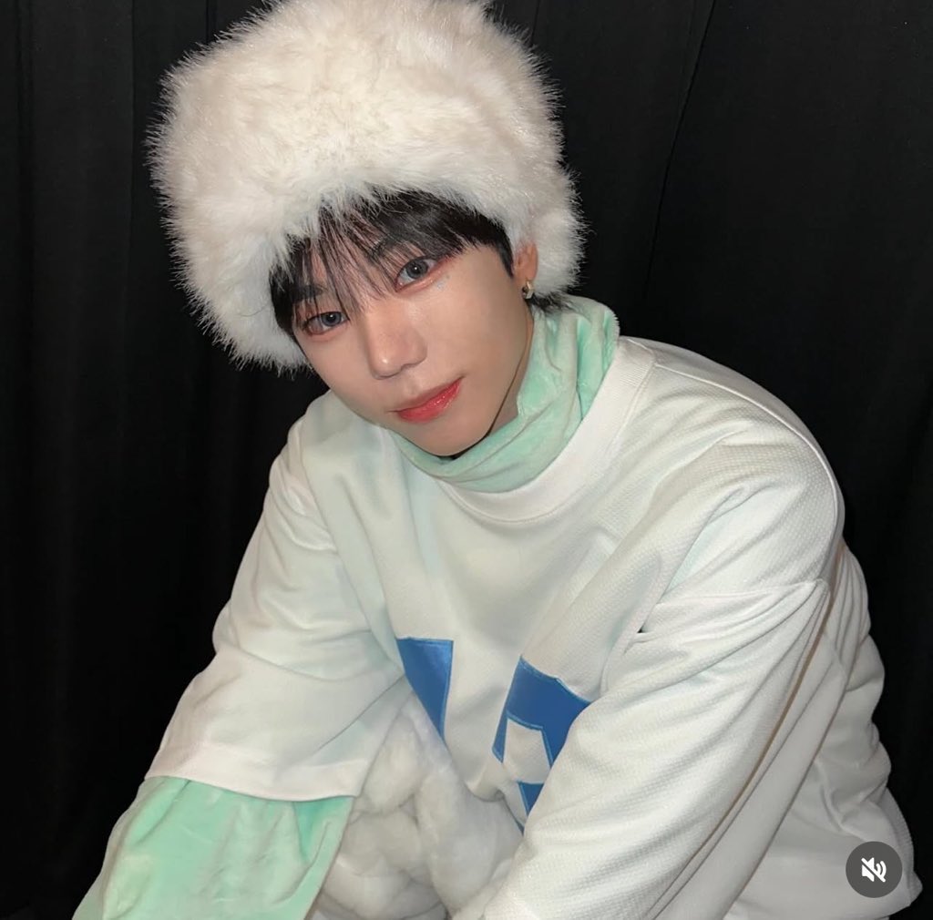 TaehunFrance's tweet photo. NineIgram || 06.01.2025

[#Taehun🦄🍑]
Numéro 13, Lee Taehun 
2/2

-------

#NINEi #나인아이 #TAEHUN #태훈 
©️ waeuuuun sur NineIgram
Trad by 🌸 https://t.co/YhYAumb6mQ