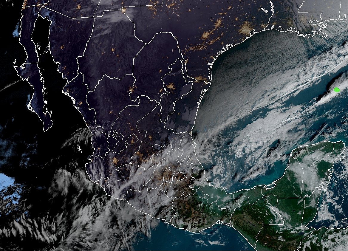 SkyAlertStorm's tweet photo. Lluvias durante este lunes en Veracruz. Tabasco, Campeche, Yucatán, Quintana Roo y Chiapas; lluvias aisladas en Oaxaca, Puebla, Hidalgo, EdoMex, Michoacán y Guerrero. 

#FrenteFrío No. 21 se aproxima desde el norte del país. La masa de aire ártico que lo impulsa causará descenso de temperaturas y "Norte" en costas de Tamps y Ver.

Pendientes por más información por próximo #TiempoInvernal🥶